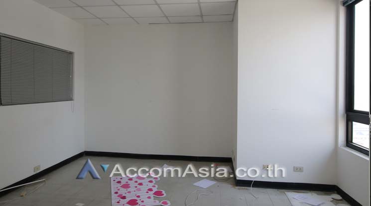 5  Office Space For Rent in Phaholyothin ,Bangkok  at Elephant Building AA14230